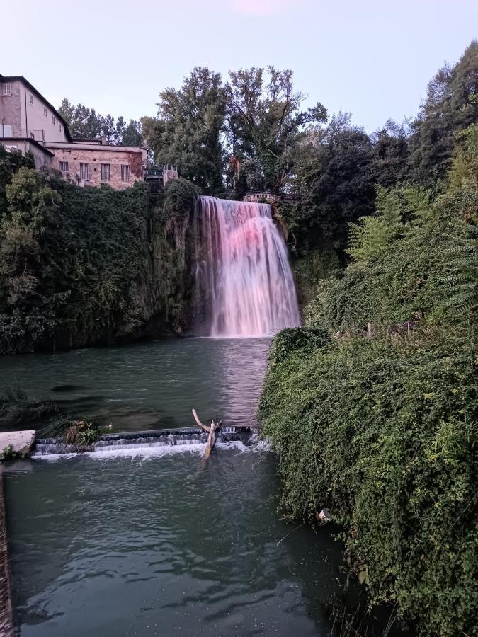 Casa Rosamari - Su Lago Di Posta Fibreno, Appartamento Con Camino المظهر الخارجي الصورة